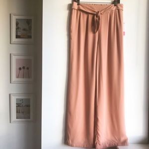 Show Dazzle Elegant Rose Wide Leg Pant